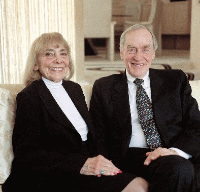 American Income Life's Bernard Rapoport and his wife create the Bernard and Audre Rapoport Foundation to focus on giving back to the community.